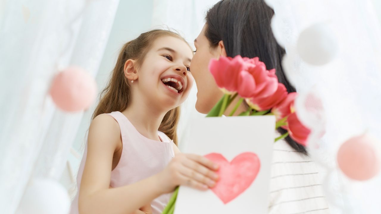 What to Write: Valentine's Day Messages for Daughters of All Ages